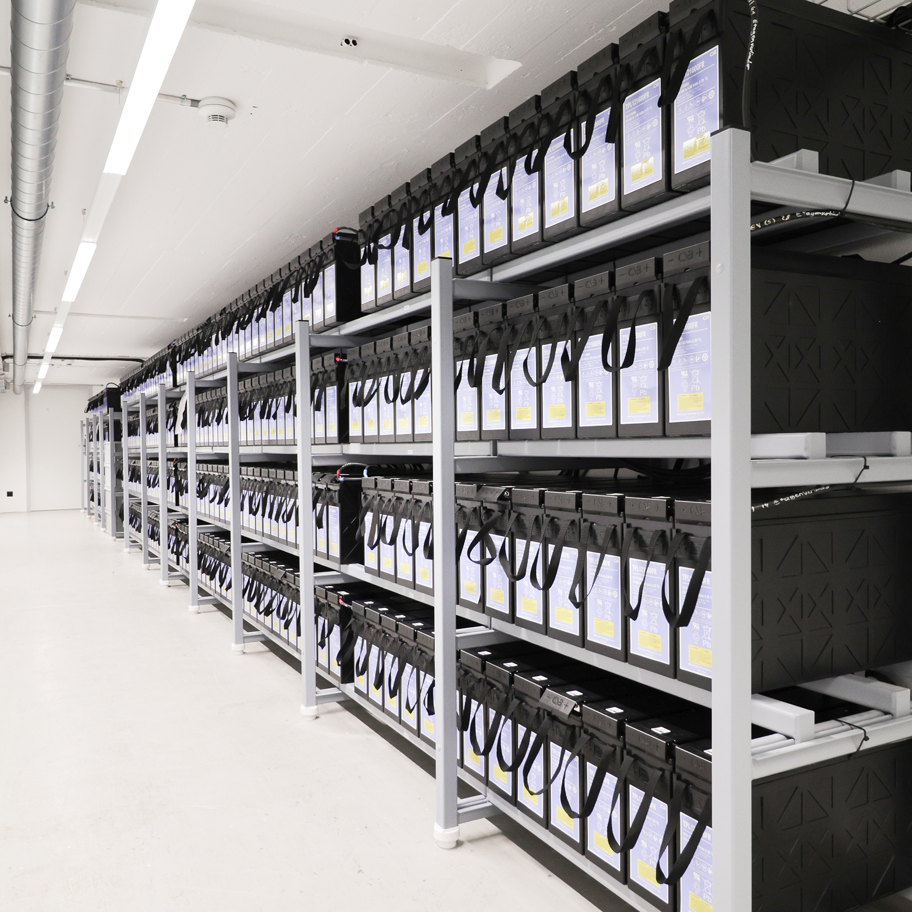 CTA_ES_Teaser_batterien.png CTA_ES_Teaser_batterien